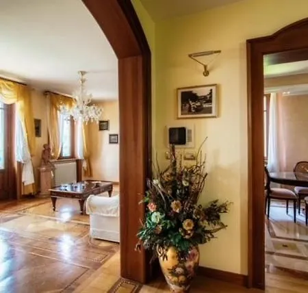 Charming House Lisa, View Villa Côme