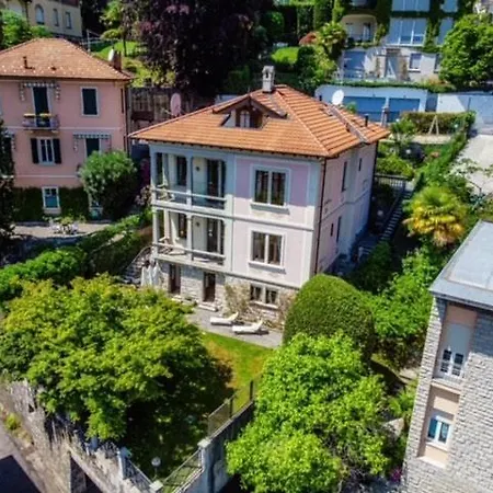 Charming House Lisa, View Como